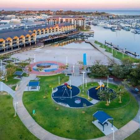 Oasis Mandurah Resort ภายนอก รูปภาพ