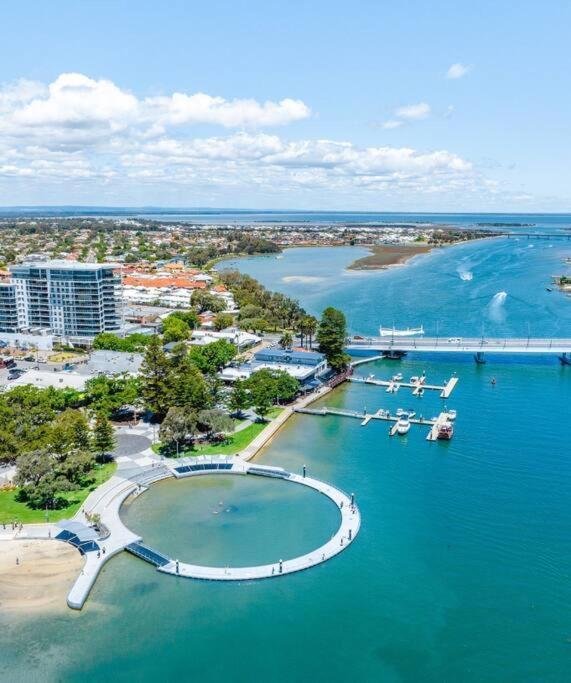 Oasis Mandurah Resort ภายนอก รูปภาพ